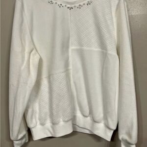 White Fleece Top By Alfred Dunner. Size PM